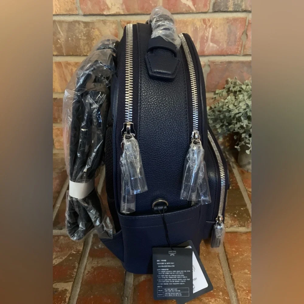 MCM all leather small backpack NWT - MMKCAVE07B1001 - Picture 3 of 7